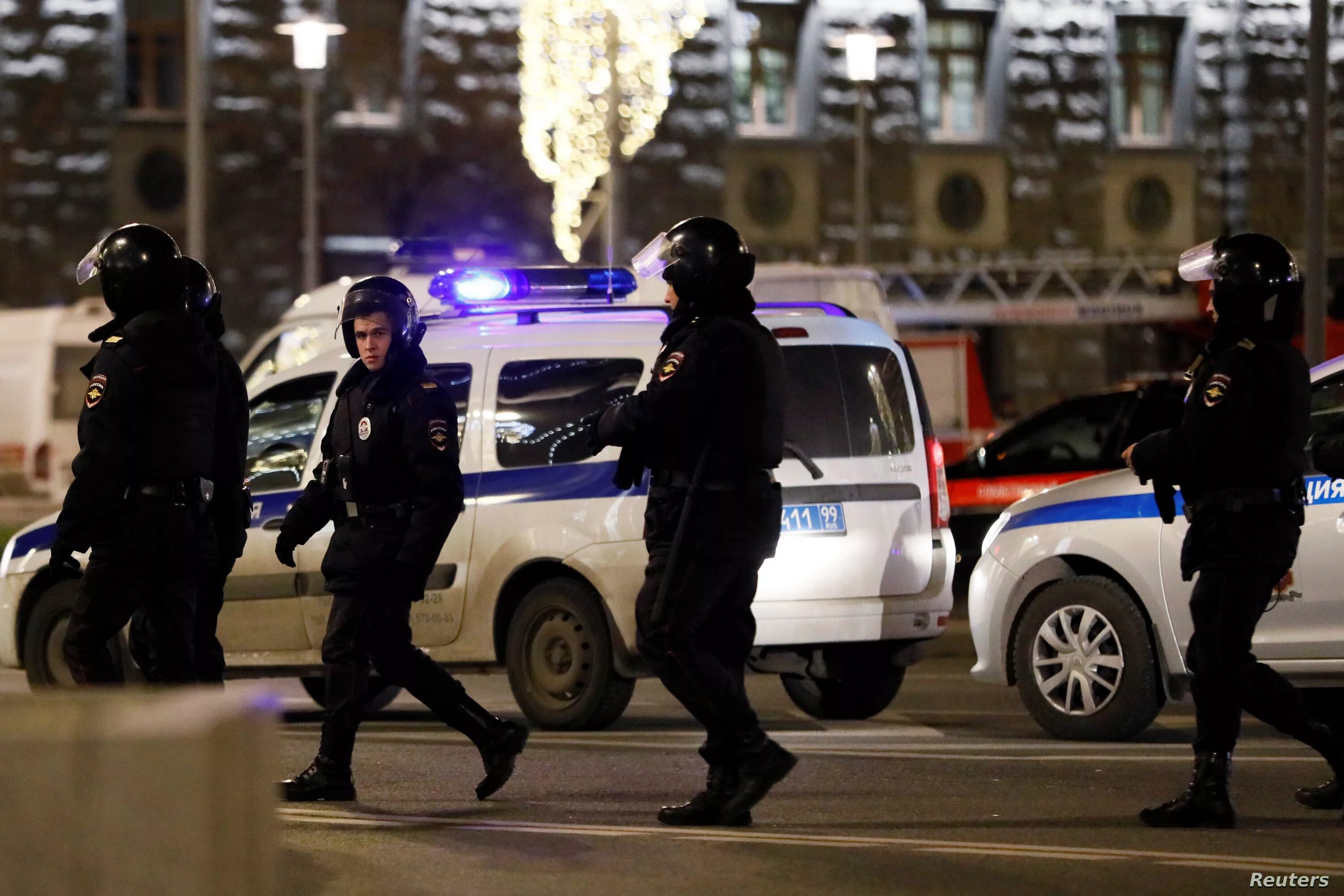 Нападение на здание. Стрельба на Лубянке 19.12.2019. Полиция на Лубянке. Стрельба на Лубянке спецназ.