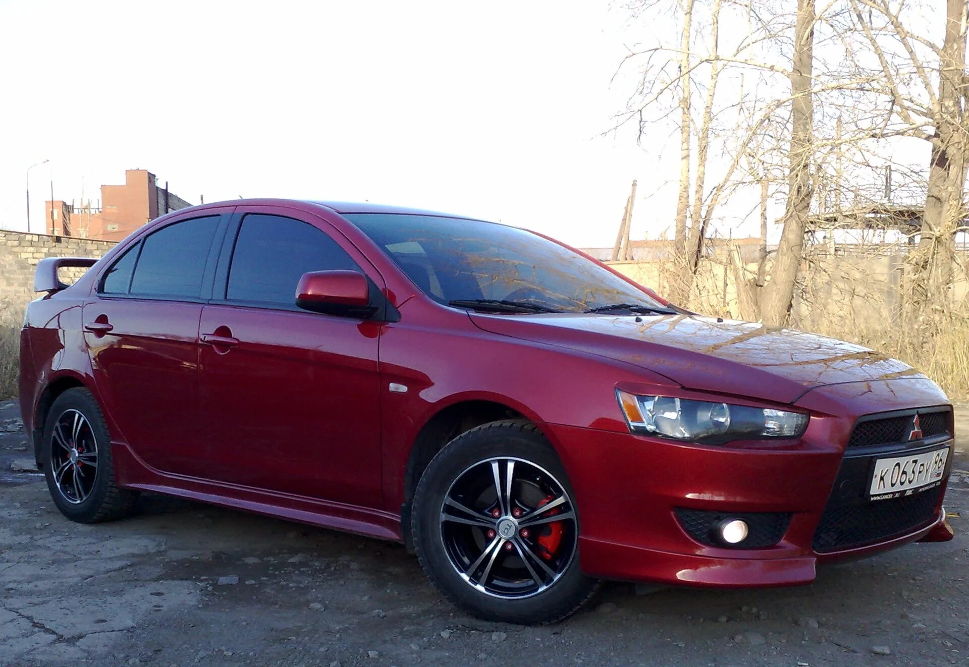 Митсубиси Лансер 10 красный. Mitsubishi Lancer 2.0 2007. Лансер 10 2.0. Митсубиси Лансер 10 intense. Лансер 10 купить б у