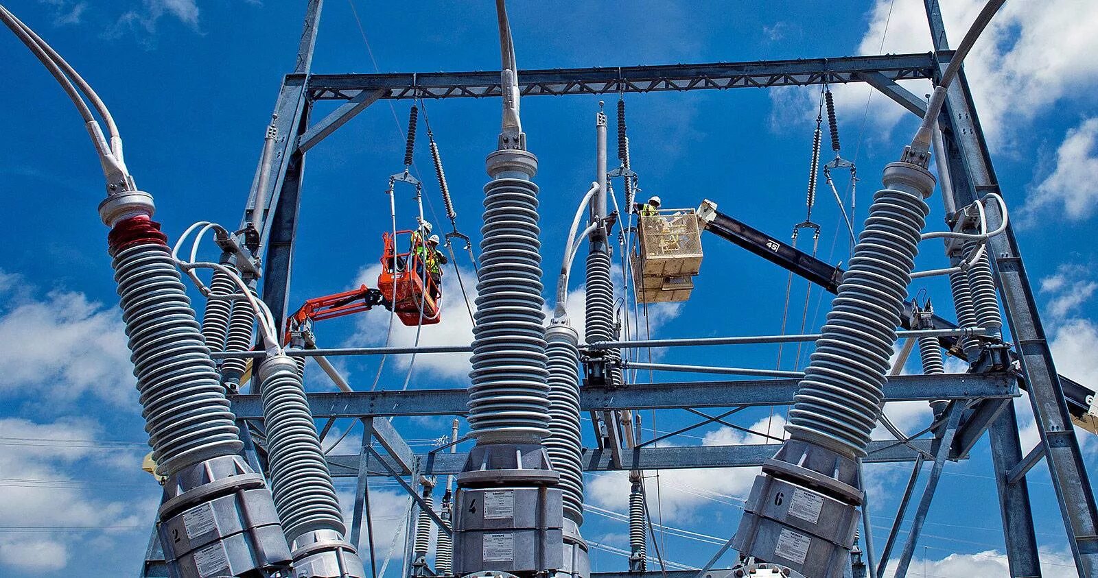 Опора 110 кв. Электромонтер воздушных линий. Организация лэп. Опоры электропередач 110 кв. Арматура вл 110 кв.