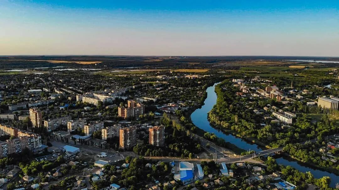 Славянск украина область. Славянск Донецкая область. Город Славянск Украина. Славянск город Украина Донецкая область.