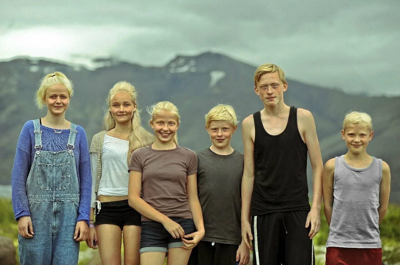 Шведская семья мужское. Исландцы. Исландцы раса. Исландия люди. Норвегия люди.