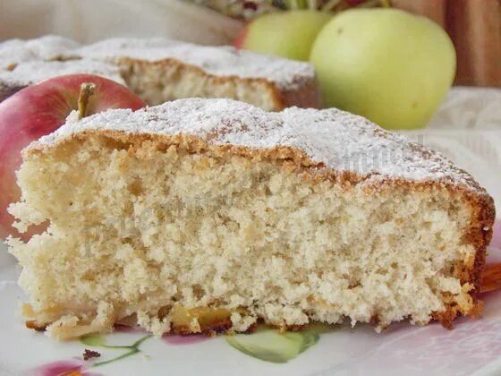 Овсяная шарлотка с яблоками. Овсяный пирог с яблоками. Шарлотка из овсянки. Шарлотка из овсяной. Диетический яблочный пирог.