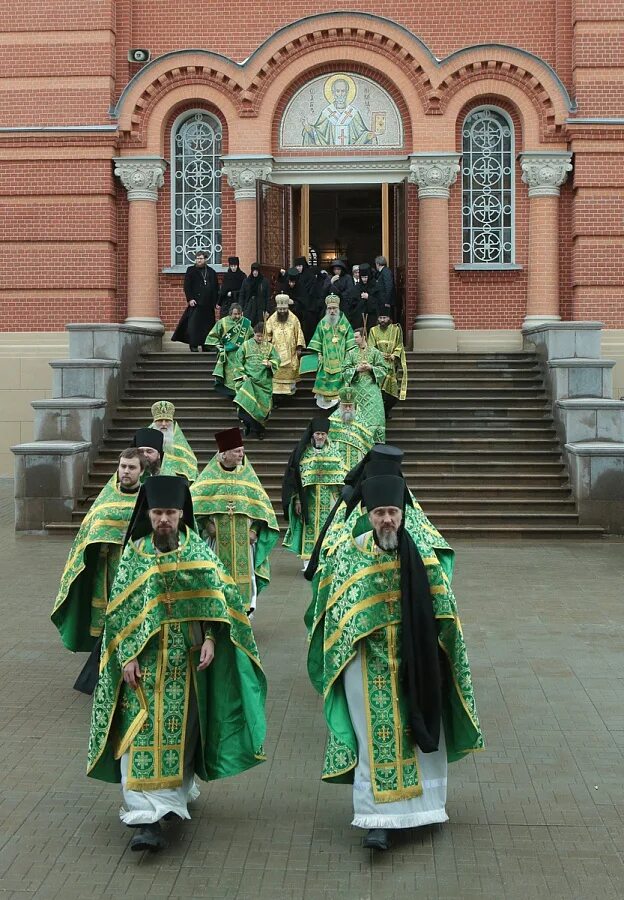 Хотьковский женский монастырь расписание. Священнослужители Хотьковского монастыря. Духовенство монастыря в Хотьково.