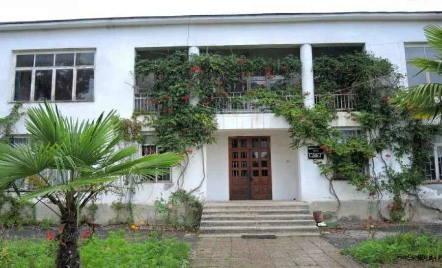 школы города сухум. 10 школа сухум. вечерняя школа сухум. сухумская 10 школа. горская средняя школа 10 сухум.