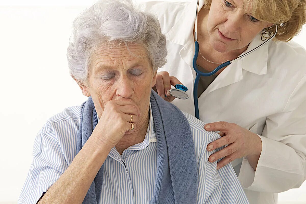 Пневмония у пожилых. Сердце пожилого. Болезни пожилых людей. Хронические заболевания к пожилых.