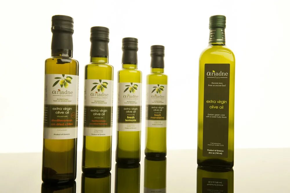 Масло cratos extra virgin. Оливковое масло Extra Virgin Olive. Оливковое масло Экстра Вирджин. Virgin Olive и Extra Virgin Olive Oil. Масло оливковое Coronis Extra Virgin Olive Oil.