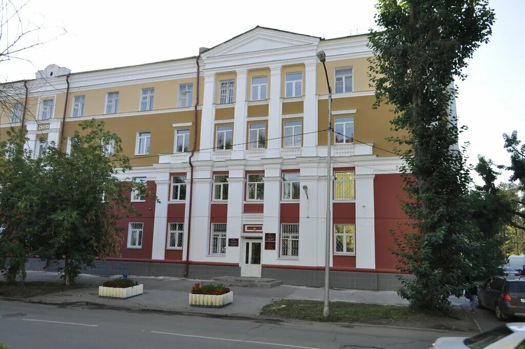 игу институт социальных наук иркутск. исторический факультет иркутского государственного университета. бульвар гагарина 20 иркутск игу. иркутский университет факультеты. иркутск биолого почвенный факультет.