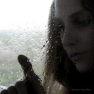 Бежит слеза