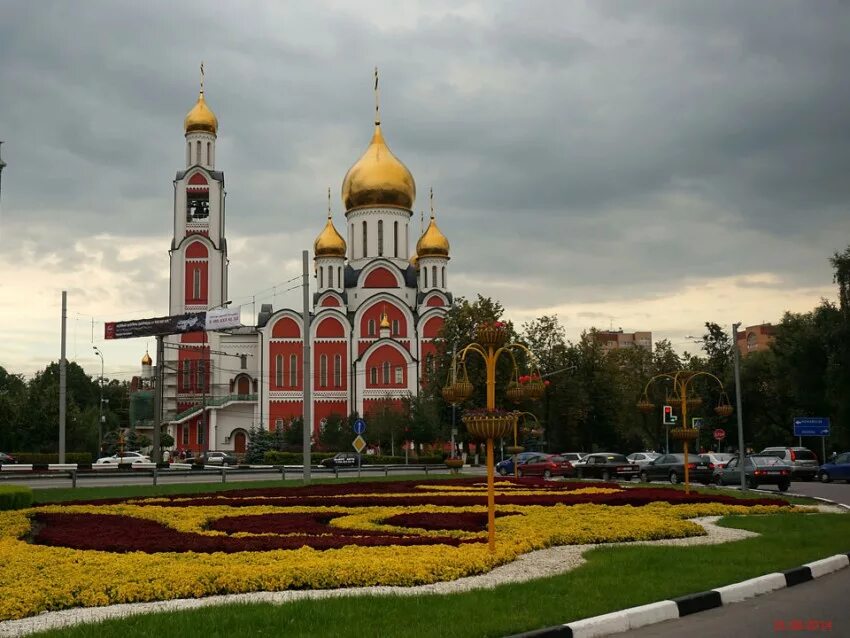 Г п одинцово. Храмы в Одинцово Московская область. Одинцово храм Георгия Победоносца Старая Смоленская дорога.