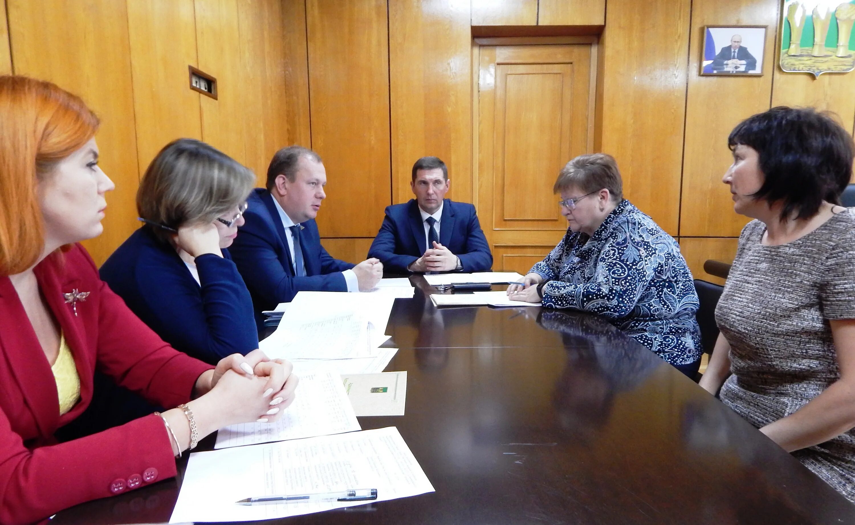 Железнодорожный администрация. Администрация железнодорожного Московской области. Городская администрация в Железнодорожном. Городская администрация Железнодорожный приемная. Администрация железнодорожного телефон