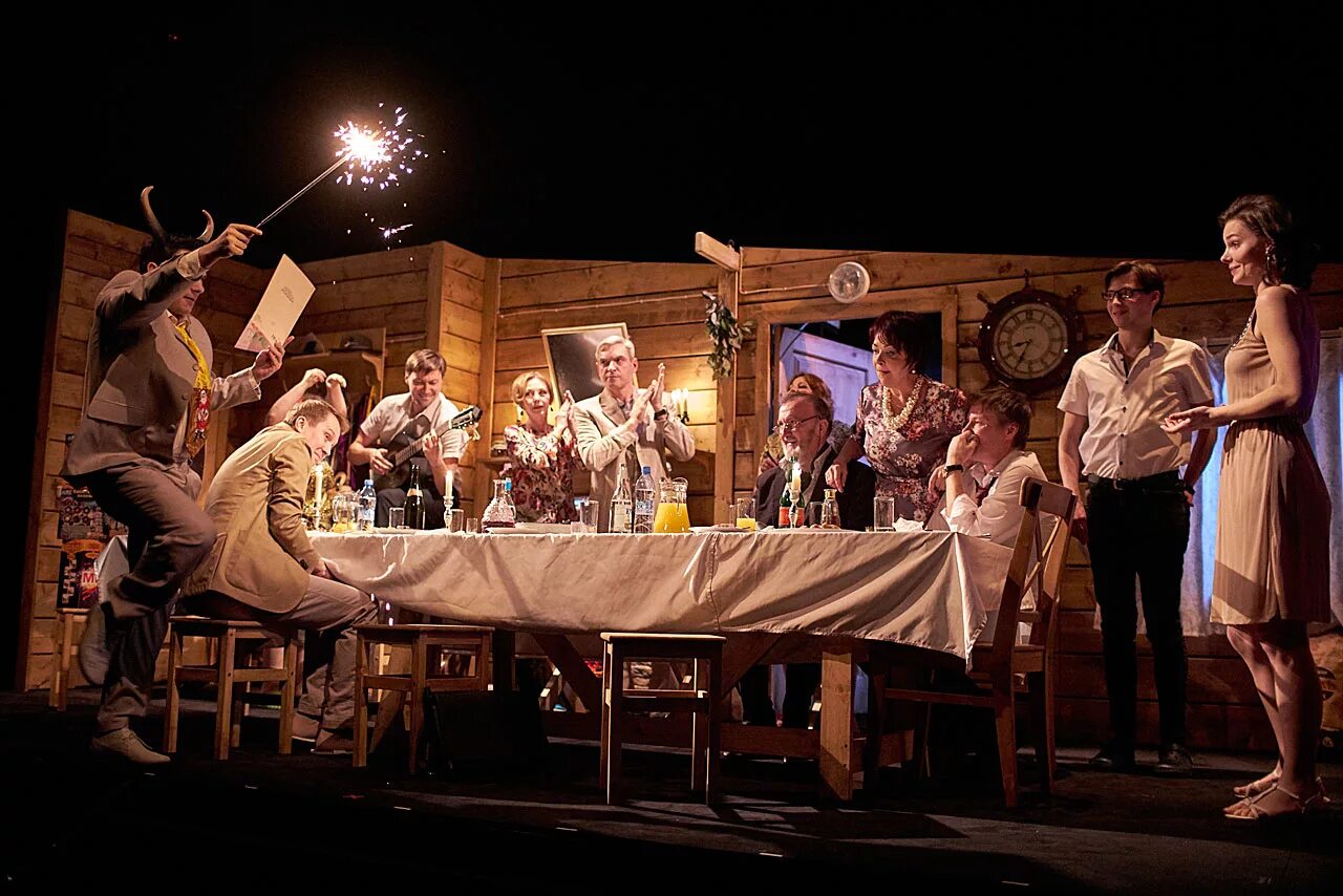 чеховский театр таганрог. театр имени чехова таганрог внутри. чехова таганрог. таганрог драмтеатр. театр таганрог.