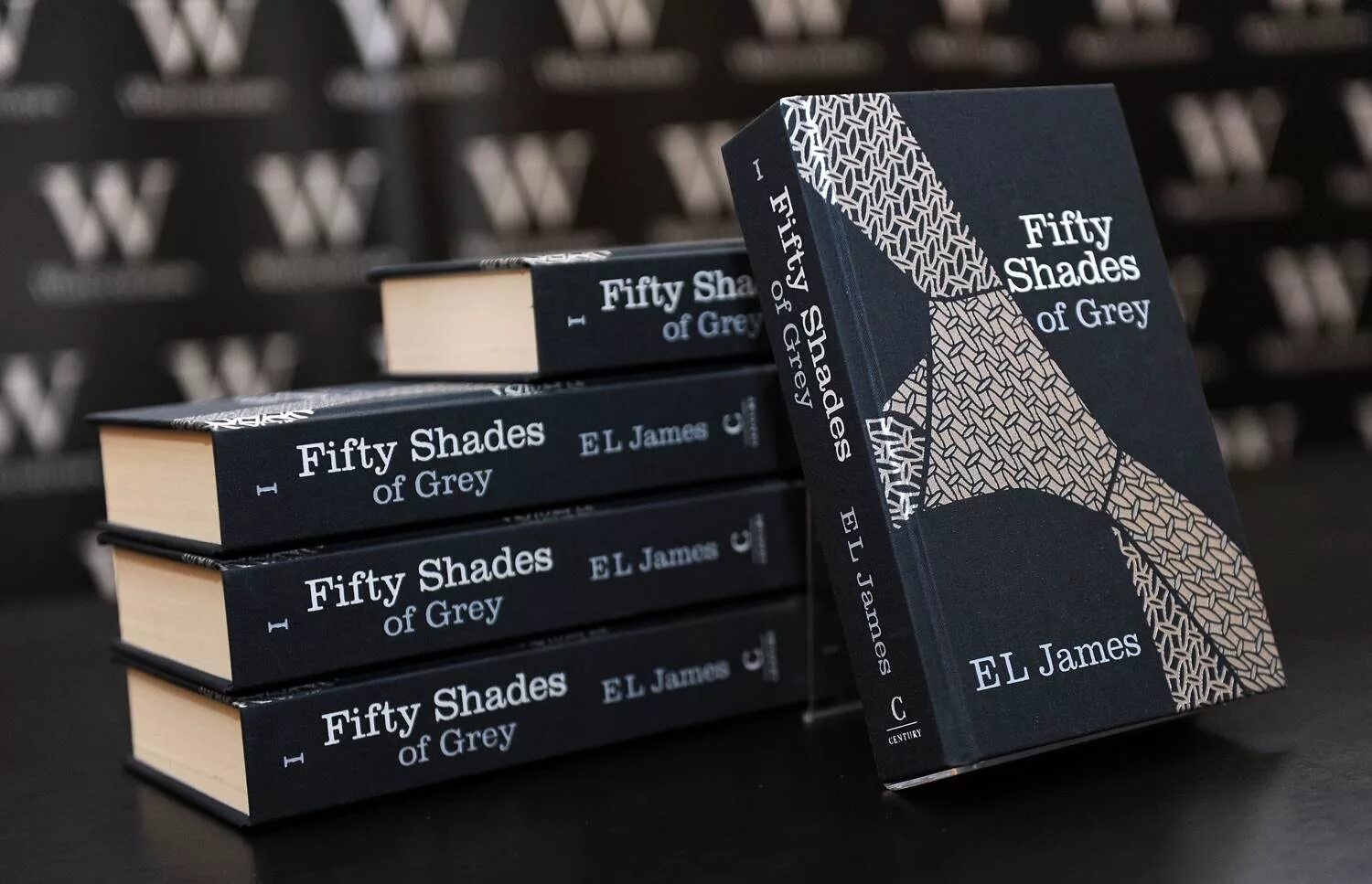 50 оттенков свободы. Fifty more than fifty. Fifty shades of grey book cover. Fifty fifty. Учим fifty fifty.