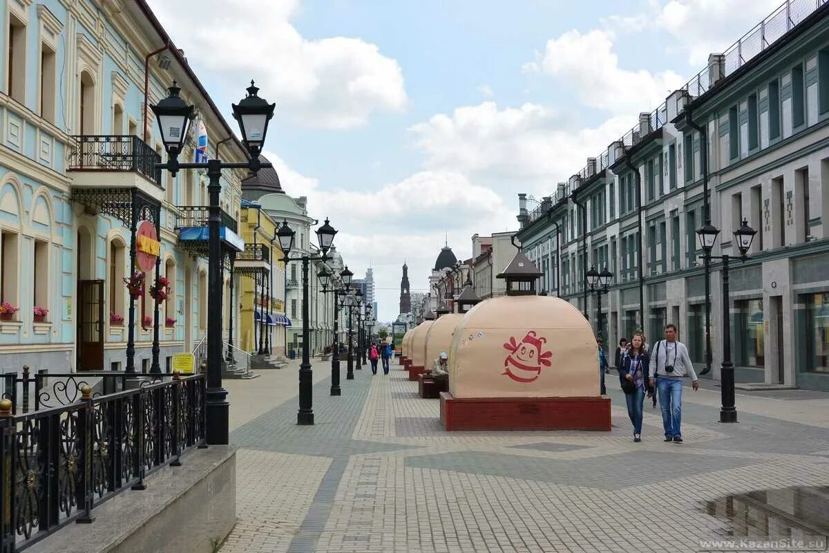 - Казанский Арбат (ул.Баумана). Казань Арбат улица Баумана. Казань пешеходная улица Баумана. В Казани улица Баумана Казань.