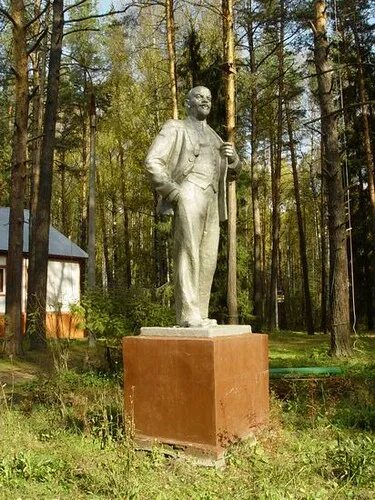 Пионерский лагерь Буревестник Городецкий район. Пионерские лагеря Городецкий район. Памятник Ленину в пионерских лагерях. Детский лагерь СССР Городецкий район. Погода в буревестнике городецкого