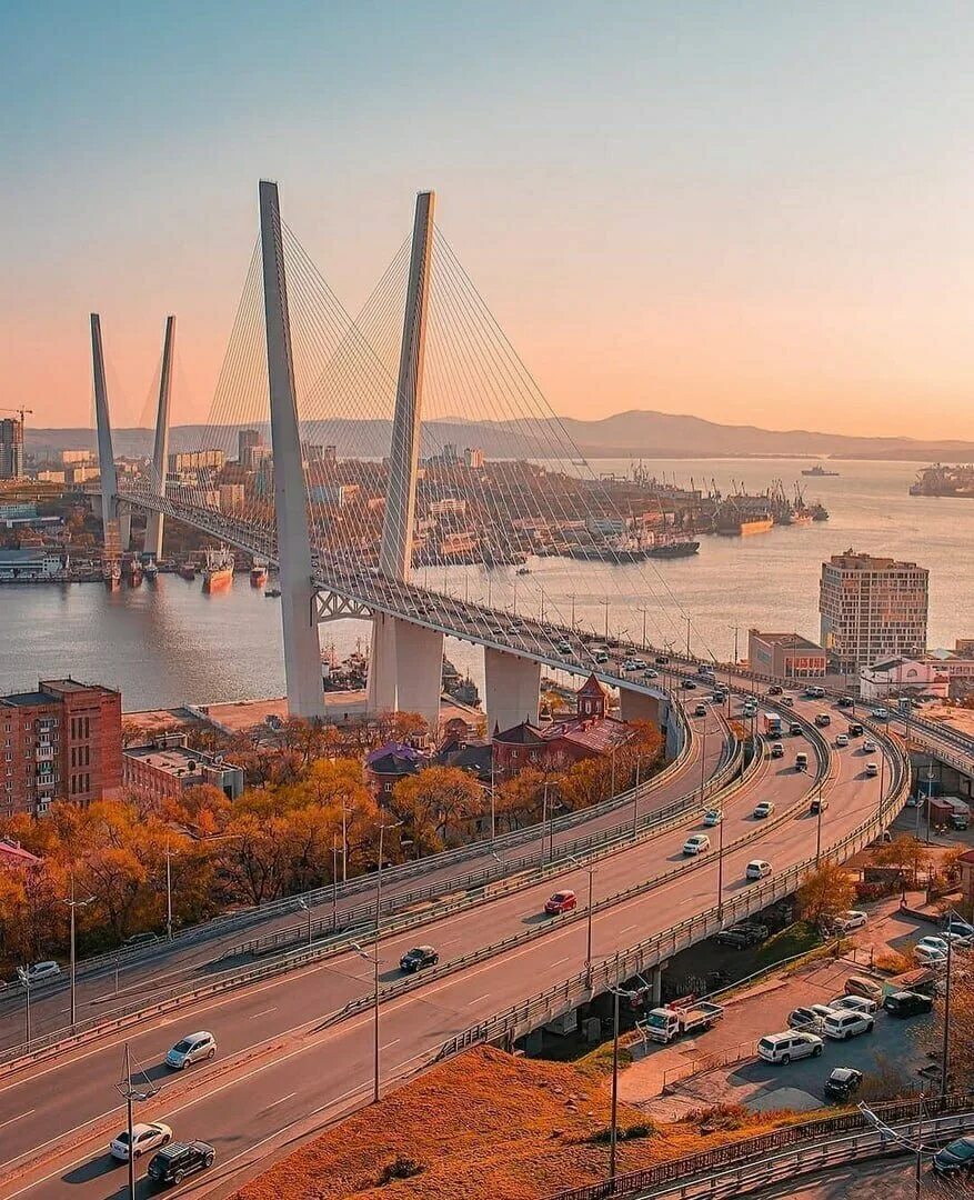 Дальний восток города владивосток. Владивосток. Владивосток дневной. Мост золотой рог владивосток. Владивосток обзорная экскурсия.