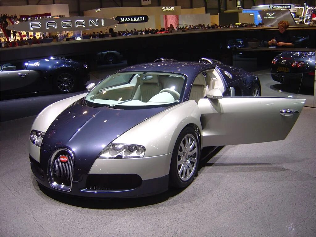 Амбер авто цена. Bugatti Veyron Purple. Bugatti Veyron фиолетовый. Машина мечты Бугатти. Вейрон розовый.