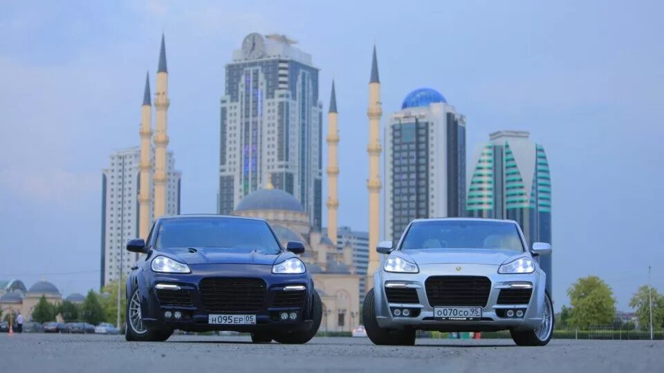 Машины в чечне. Чеченская республика автомобили. Чеченская республика авто. Чеченская республика авто. Мерседес дпс чечня.