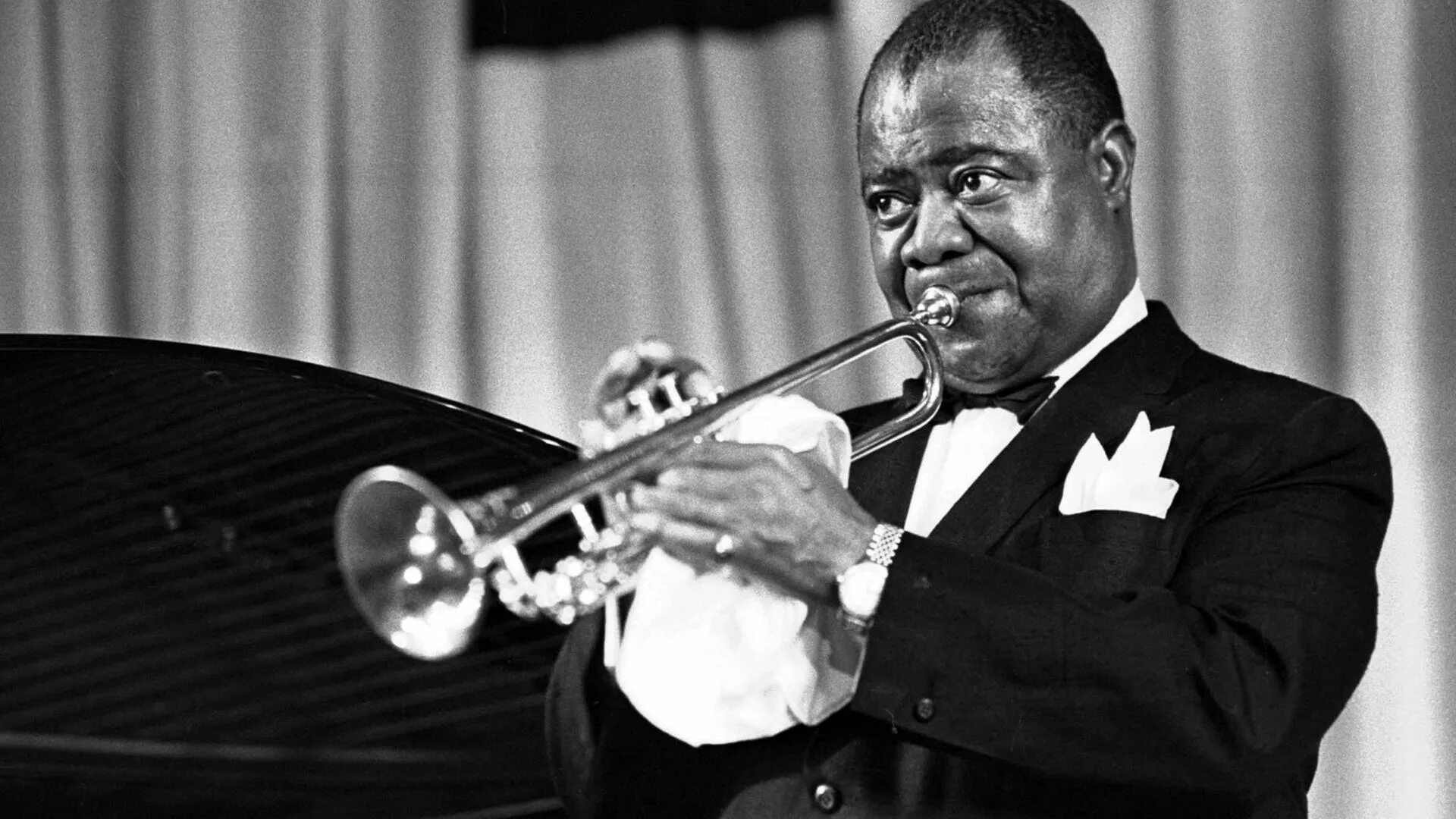 Луи Армстронг (Louis Armstrong). Джазовый исполнитель Луи Армстронг. Трубач Луи Армстронг. Луи Армстронг фото.