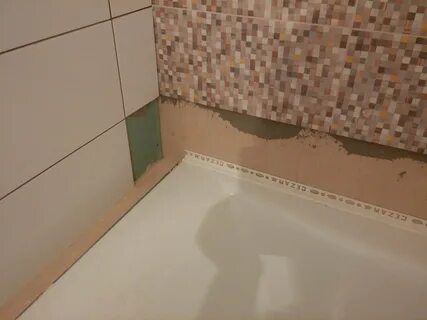 Стык ванной и плитки