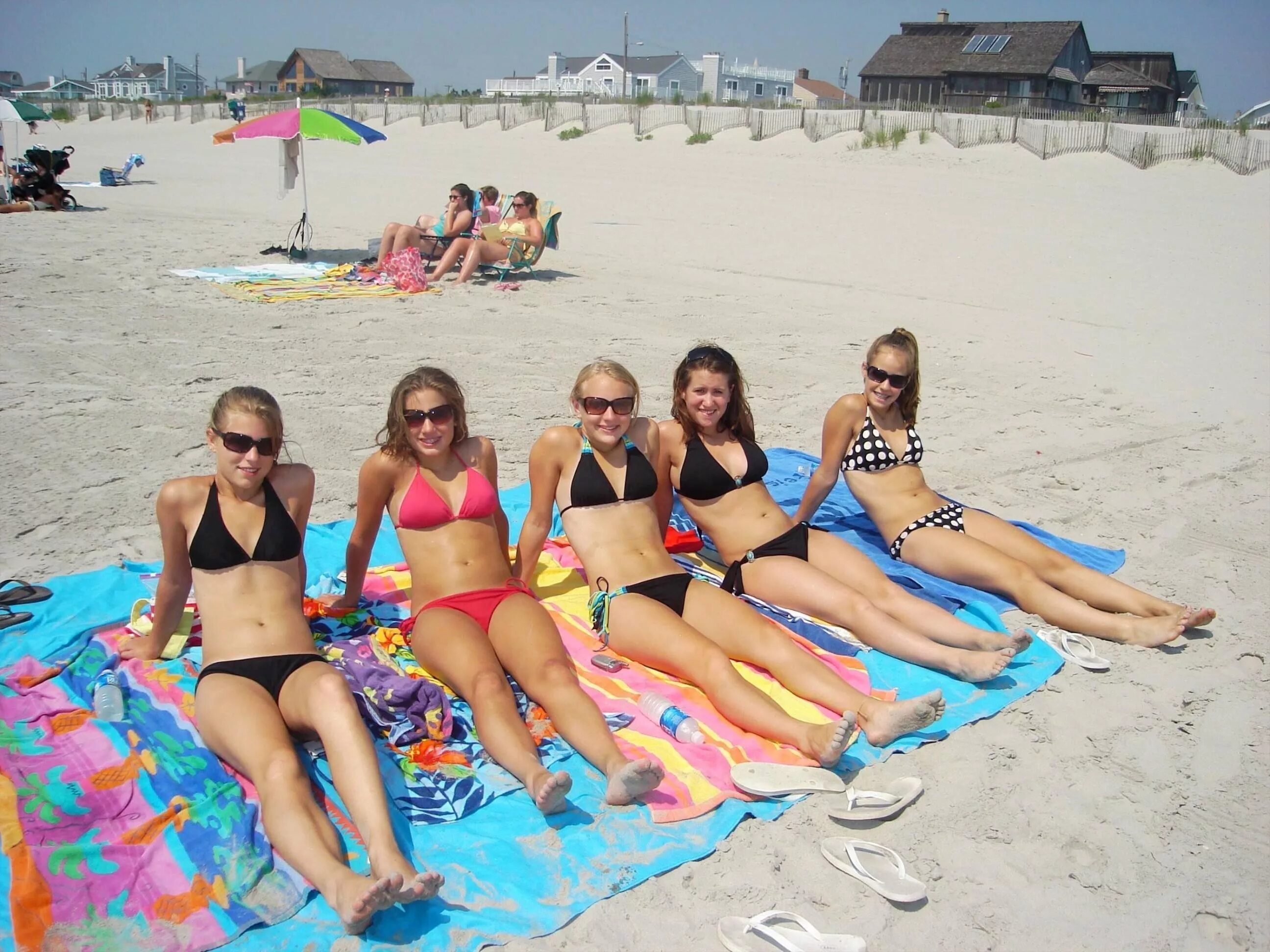 Teen picture forum. Девушки на пляжах Киева. Горячие девушки в бикини. Jailbaìt Group Beach. Картинки лето позитив.