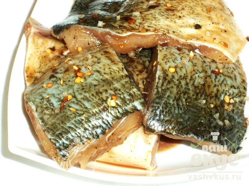 Белорыбица в духовке в фольге. Скумбрия фаршированная овощами. Белорыбица в духовке стейки. Нельма в духовке. Икра белорыбицы.