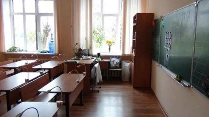 Школа 61 оренбург. Мбоу сош 61 персиановский директор. Школа 61 персиановский. Сайт мбоу 61. 61 школа толмачево.
