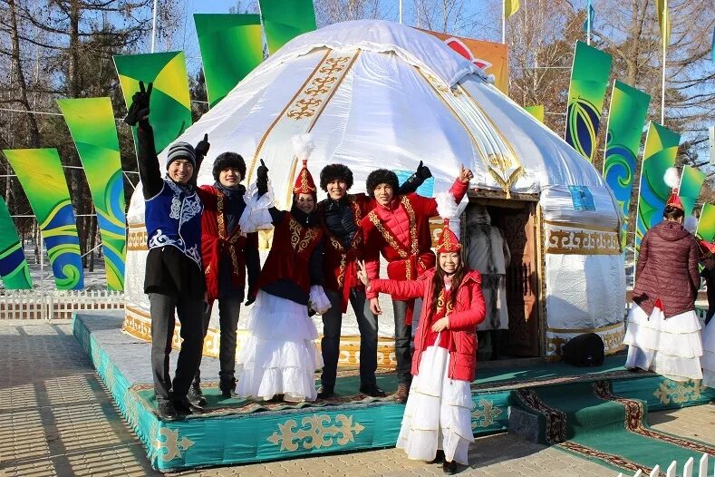 День кустаная. Наурыз. Наурыз в Казахстане. С праздником Наурыз. Празднование Наурыза.