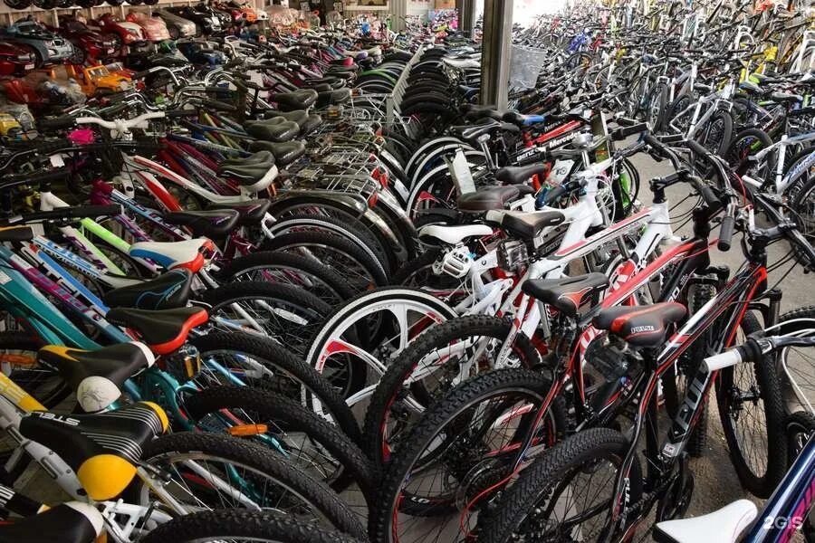 Велосипед со склада в спб дешево. Склад велосипедов. Оптовый склад велосипедов. Рынок велосипедов. Магазин склад велосипедов.