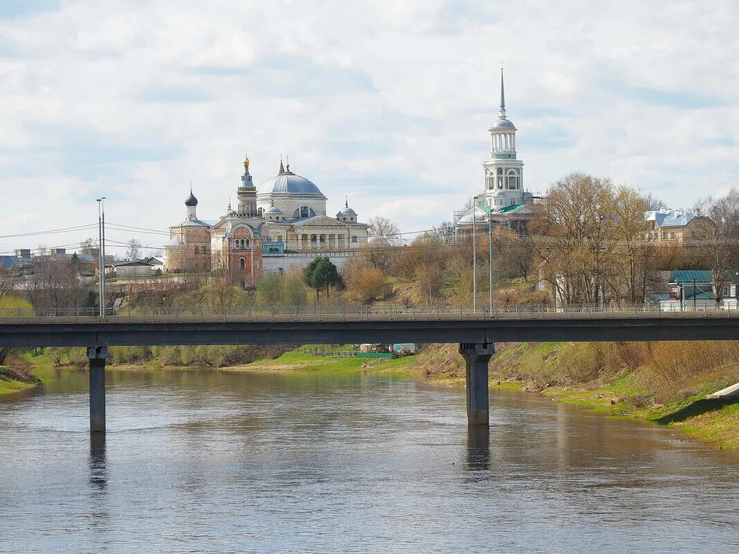 Вода торжок. Торжок летом. Торжок тверская область. Торжок зимой. Вода торжок.