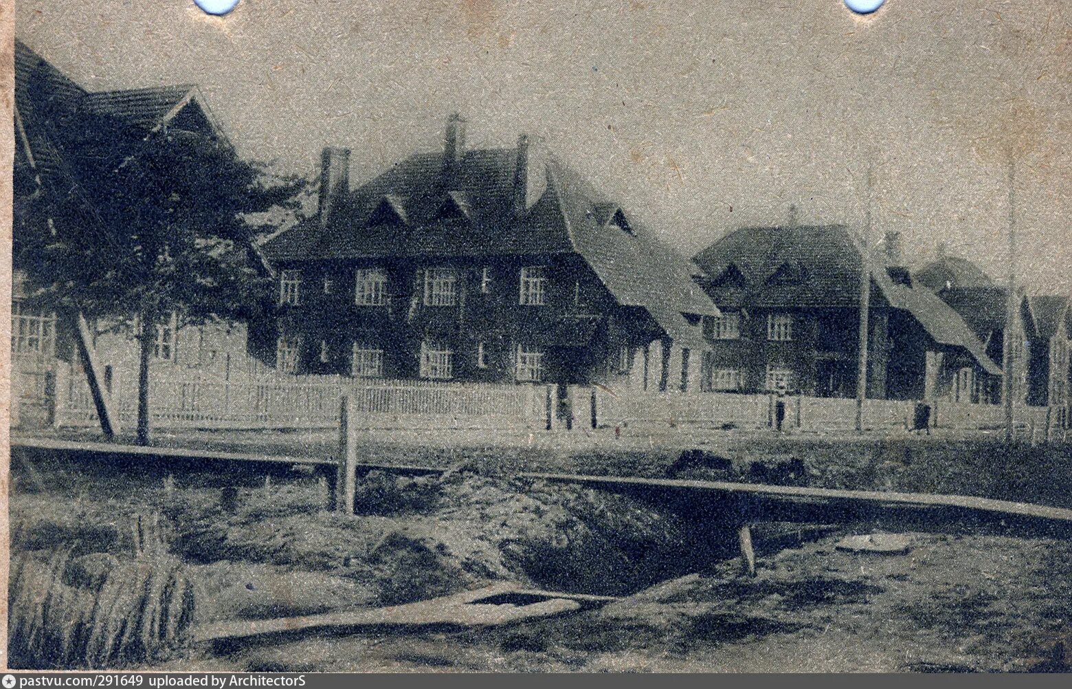 Шатуре города шатура. Часовня шатура. Шатура улица винтера. Рабочий поселок у черного озера. Рабочий поселок у черного озера.