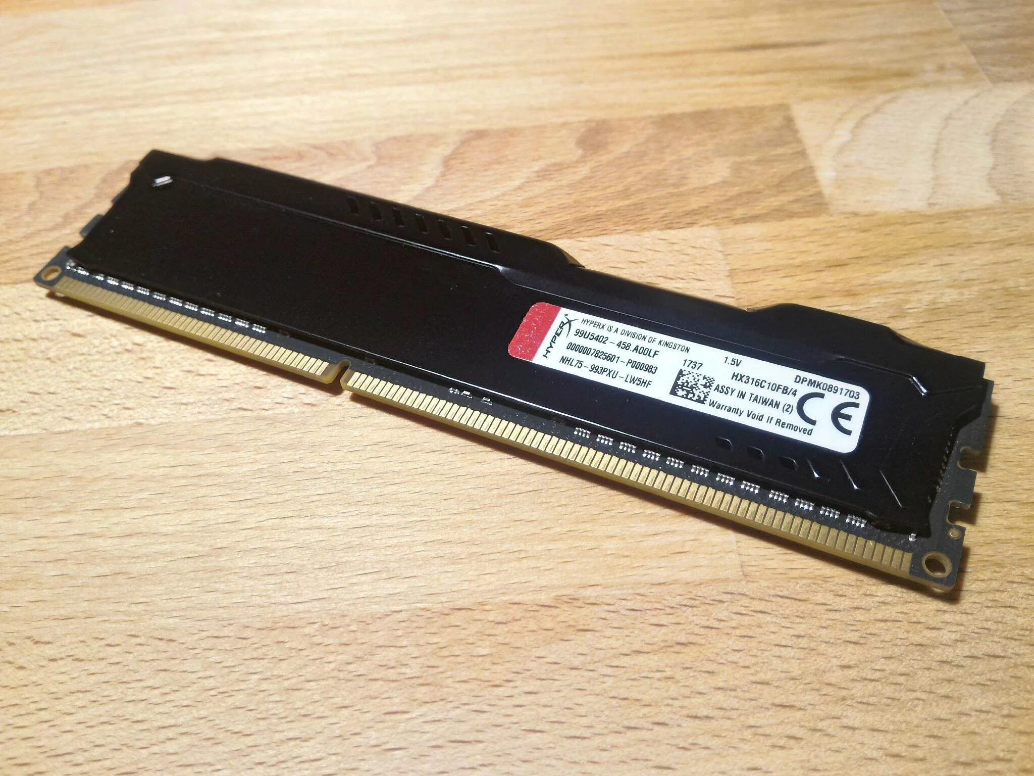 Память kingston 4gb. Кингстон ХАЙПЕР Х Фьюри ddr3 4gb. Оперативная память Kingston HYPERX ddr3 4gb. Hyper x оперативка 4 ГБ ddr3. Ddr3 4gb HYPERX Fury 1600.