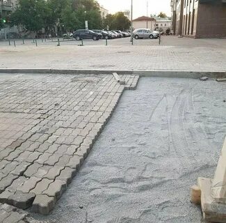 Как укладывать тротуарную плитку на отсев