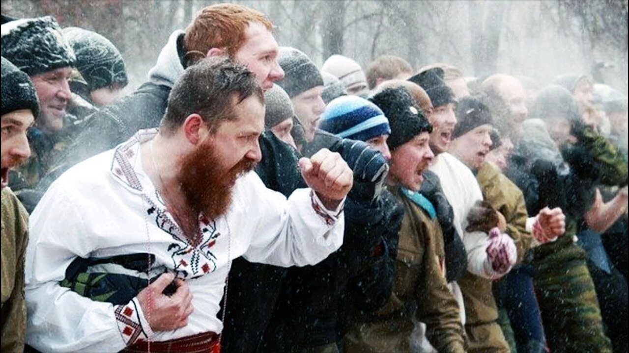 Russian combat. Кулачные бои на Руси. Кулачные бои на Руси стенка на стенку. Масленица в древней Руси кулачные бои. Кулачные бои в древней Руси.