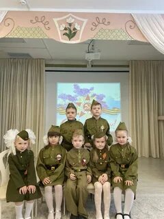 Сквозь года звенит победа