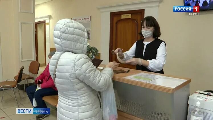 Загс работа новогодние праздник. Загс приемные дни. Режим работы в праздники. Работа банка втб в новогодние праздники. Работа загсов в январе.