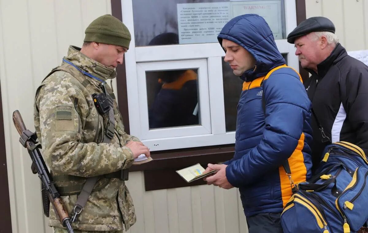 События на донбассе сегодня новости. Кпвв на донбассе. ситуация на границе донбасса. обстановка в украине донбасс. граница донбасс блокпост.