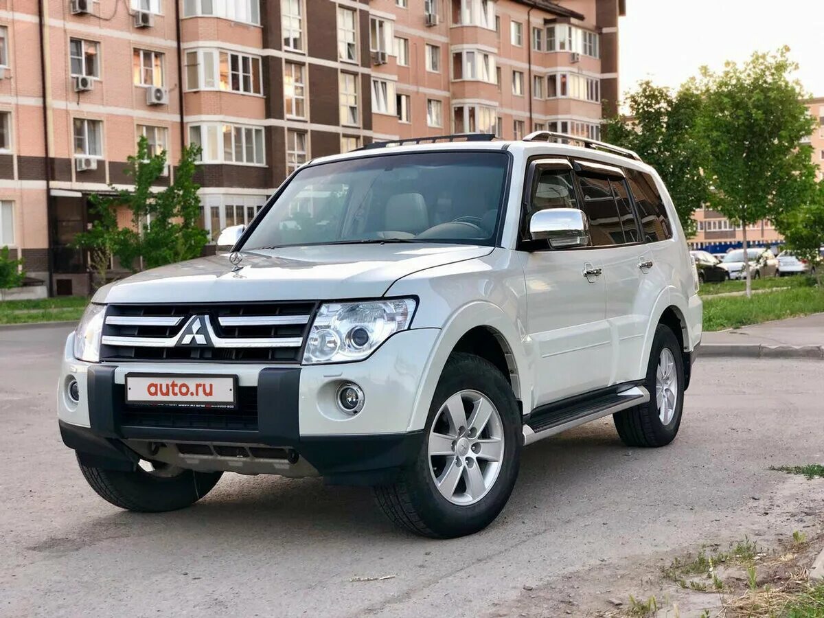 Mitsubishi Pajero 2008. Mitsubishi Pajero IV 2008. Мицубиси Паджеро 2008. Mitsubishi Pajero 4 2008. Mitsubishi pajero 3 бензин