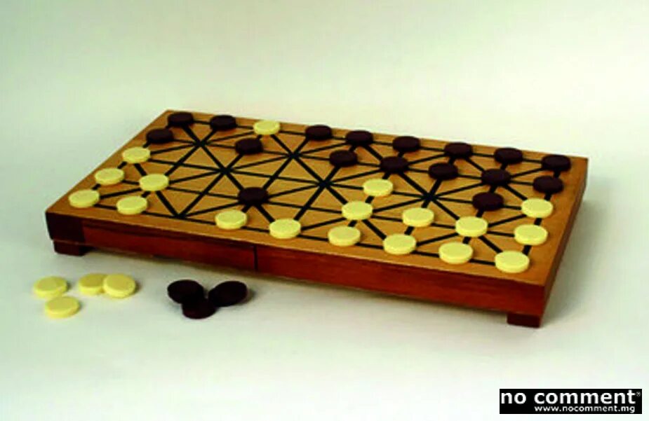 Камни рагнарека настольная игра. Манкала настольная игра. Коллекция камней. Калах манкала. Игра марблс солитер.