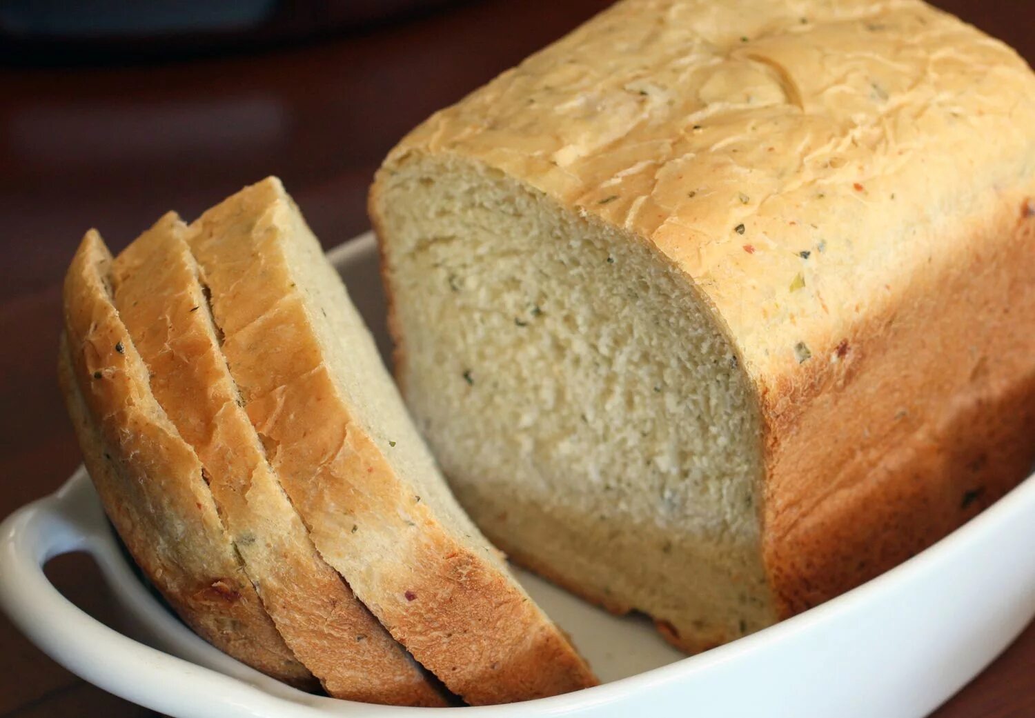 Лучший рецепт домашнего хлеба. Французский хлеб в хлебопечке. Хлебопечь французский хлеб. Белый хлеб. Французская выпечка хлеба в хлебопечке.