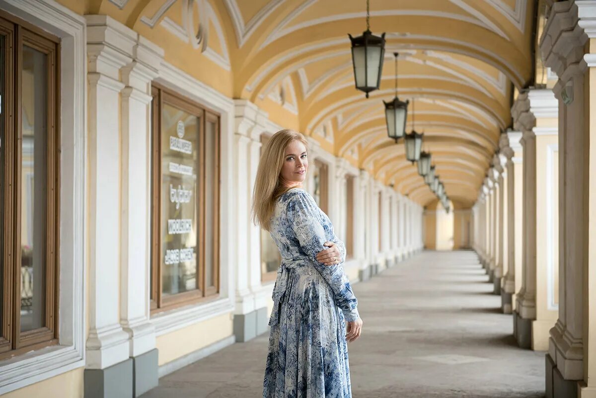 Woman спб. Девушки Петербурга. Фотосессия в центре Питера. Красивые питерские девушки. Фотосессия в Питере девушка.