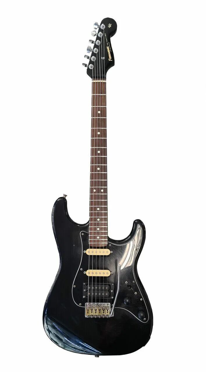 Электрогитара город. Электрогитара. Harley benton sc custom plus. Fender squier bullet trem blk электрогитара. Гитара ямаха стратокастер.