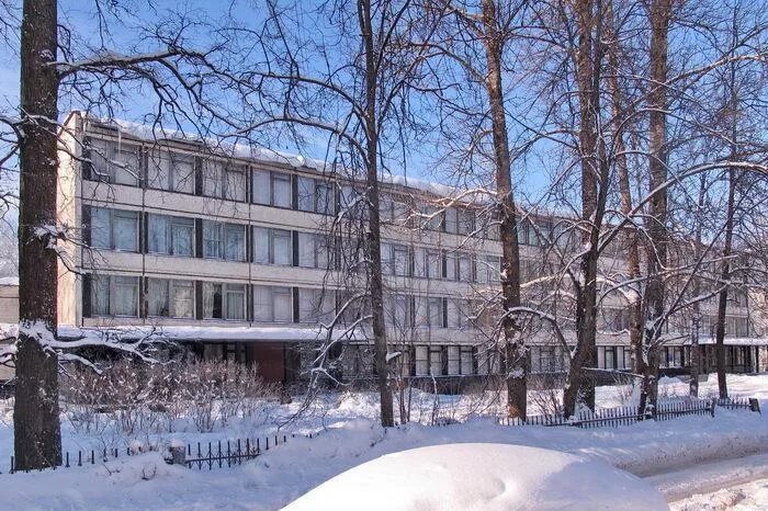 4 школа гатчина. Гатчинская средняя школа. Базовая школа гатчина. 11 школа гатчина. Школа 5 гатчина.