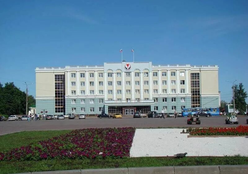 Ижевск пушкинская 214. Дом правительства ур. Ижевск пушкинская 214. Пушкинская 214 ижевск дом правительства. Ижевск пушкинская 214.