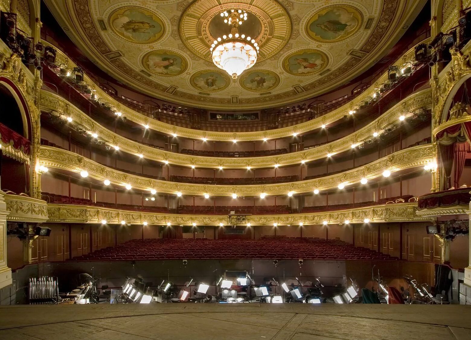 Карин театры. Королевский театр в Копенгагене. Королевский датский театр Копенгаген. Копенгагенский Королевский оперный театр.
