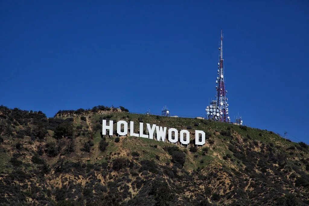 Сгорела ли надпись hollywood. Западный голливуд. погода в голливуде. hollywood sign.