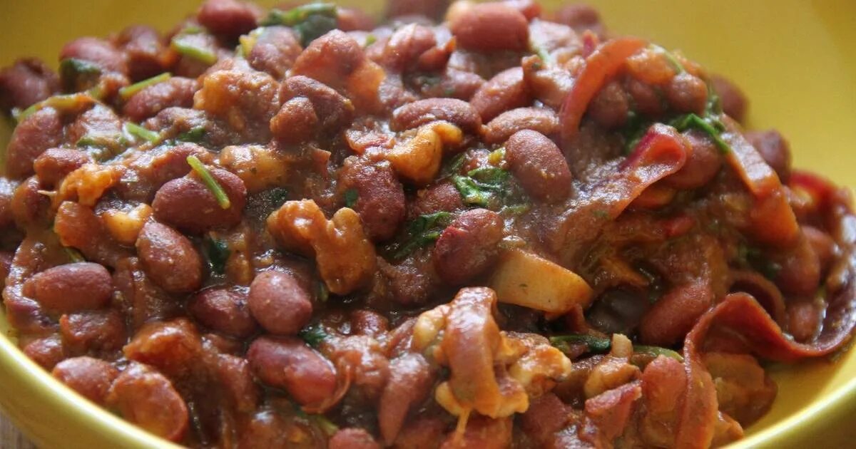 Лобио из красной фасоли с мясом. Лобио из красной фасоли с мясом. Грузинская фасоль лобио. Лобио с сыром. Лобио из красной фасоли с мясом.