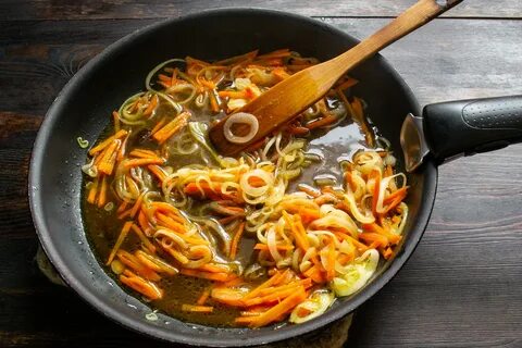 Как приготовить фунчозу на сковороде
