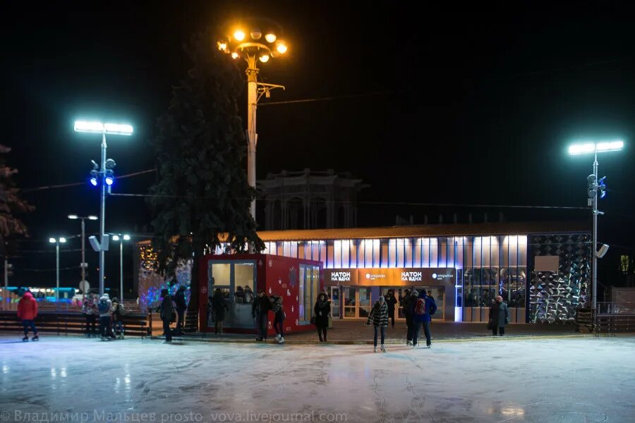 университет горького вднх. вднх в москве зимой 2022. экспресс павильон вднх каток. павильоны катков вднх. каток вднх павильон 1.