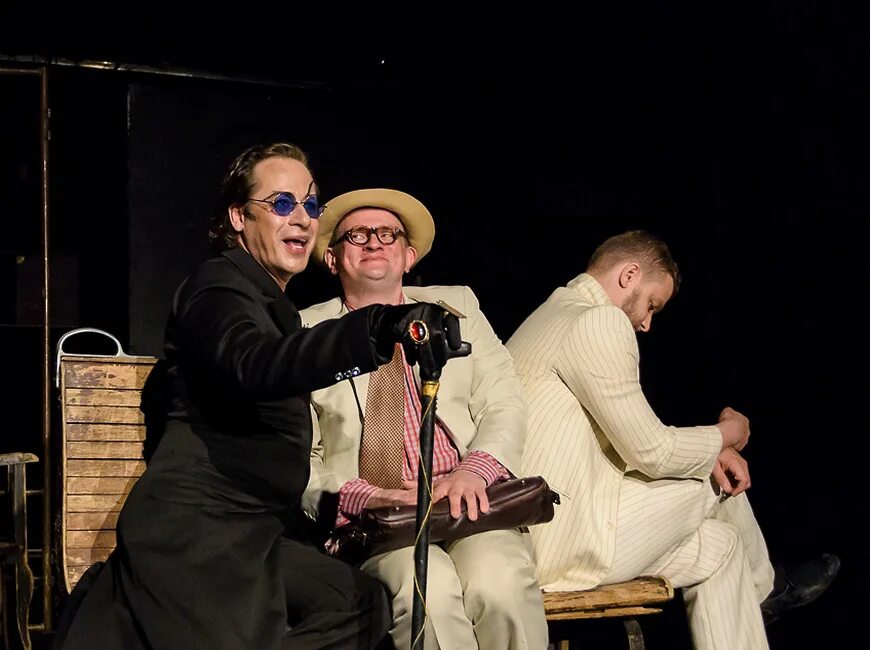 Шоу группа мастер междуреченск москва 2022. Дом культуры россия киров нововятск. За двумя зайцами или дамских дел мастер. Дк мастер. Междуреченск шоу группа мастер 20 лет.