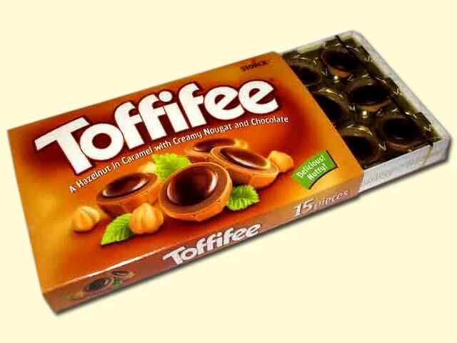 Конфеты тофи. Конфеты ШОК. Toffifee 125г Storck. Конфеты Тоффифе 125г белый шоколад. Тоффи конфеты в коробке. Коробка конфет Тофифи.